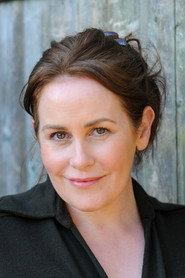 Moya Farrelly profile photo