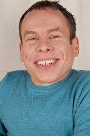 Warwick Davis profile photo