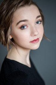 Julia Sarah Stone profile photo