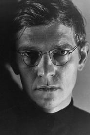 Tom Courtenay profile photo