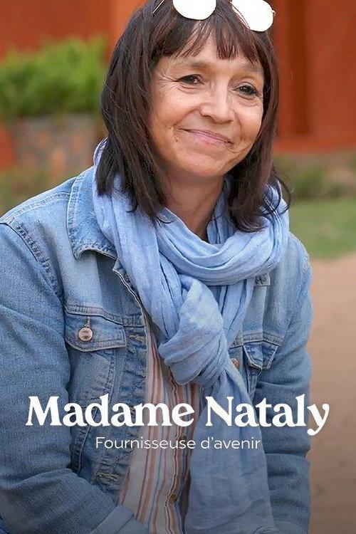 Madame Nataly, fournisseure d'avenir backdrop