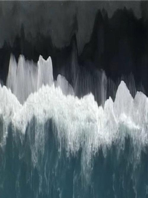 La Mer backdrop