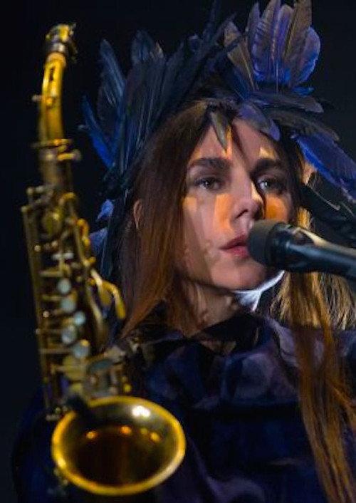 PJ Harvey aux Nuits de Fourvière backdrop