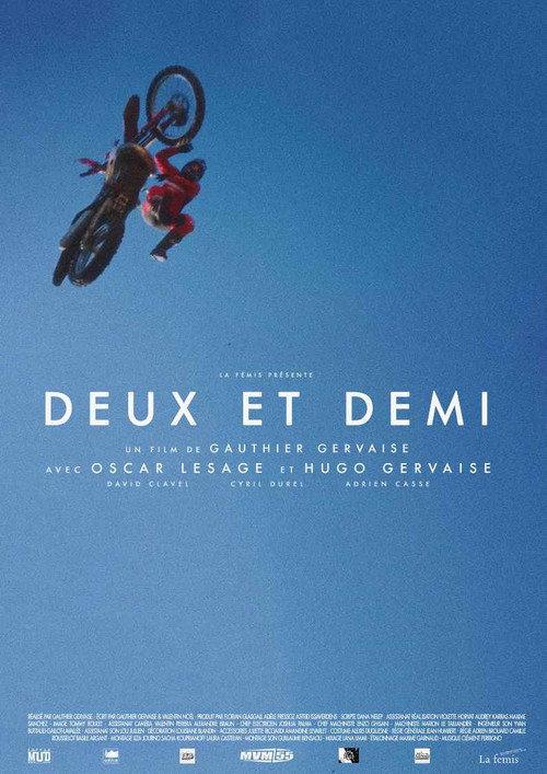Deux et Demi backdrop