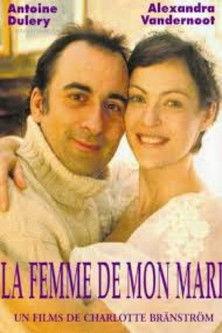 La femme de mon mari backdrop