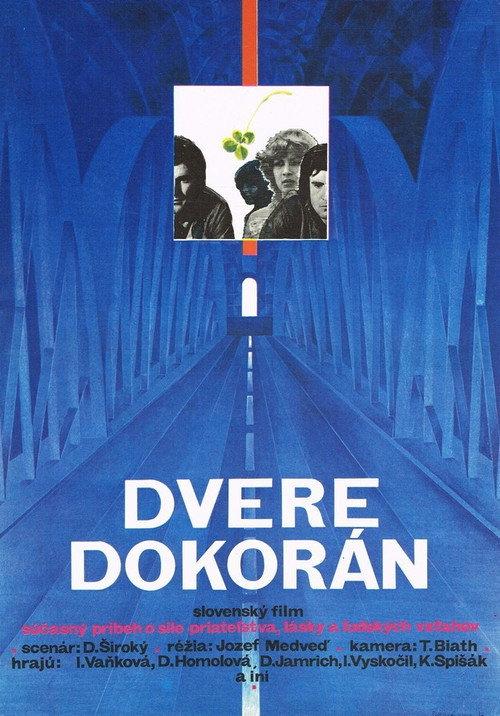 Dvere dokorán backdrop