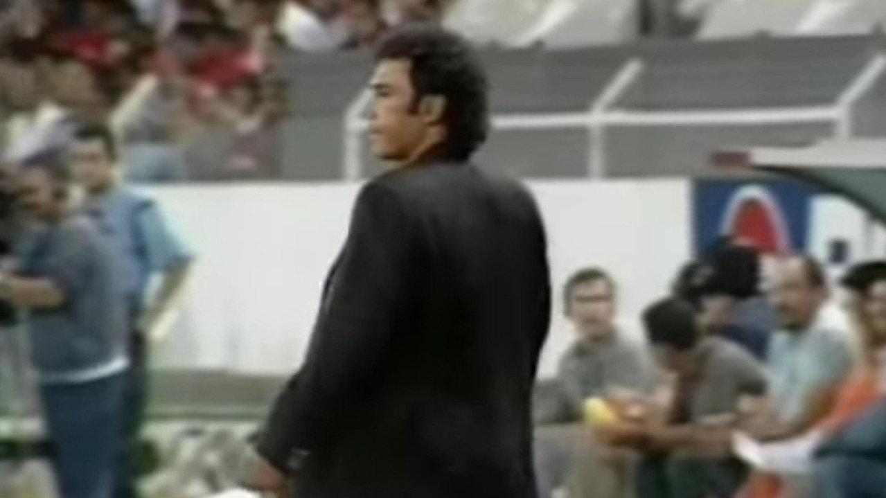 40 Years as Pumas backdrop
