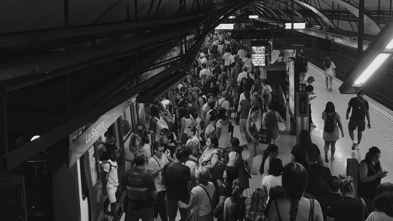 Metro Hours backdrop