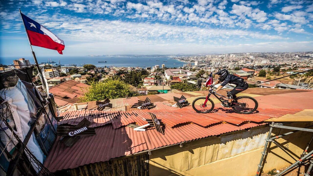 Red Bull Valparaíso Cerro Abajo backdrop