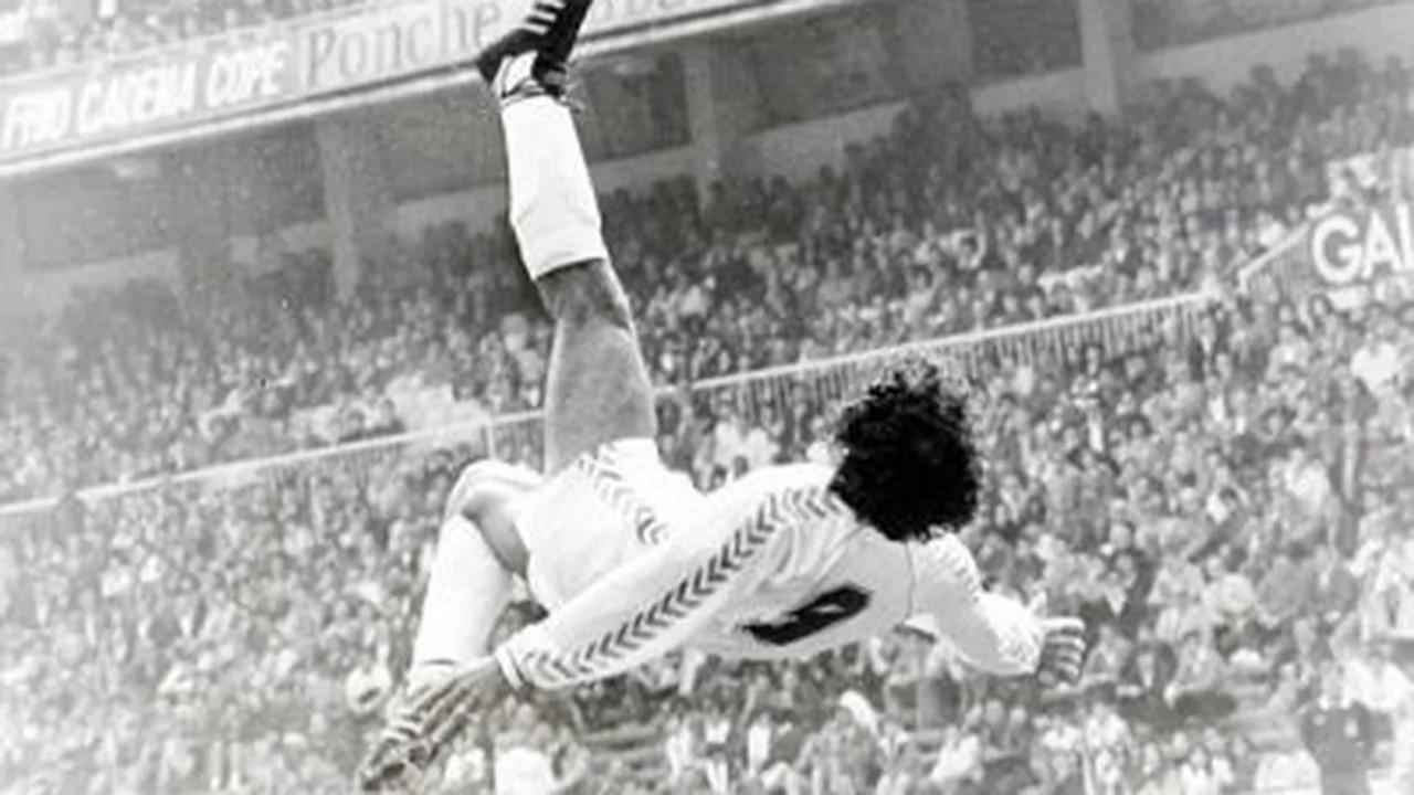 Hugo Sánchez : Sueños de Gol backdrop
