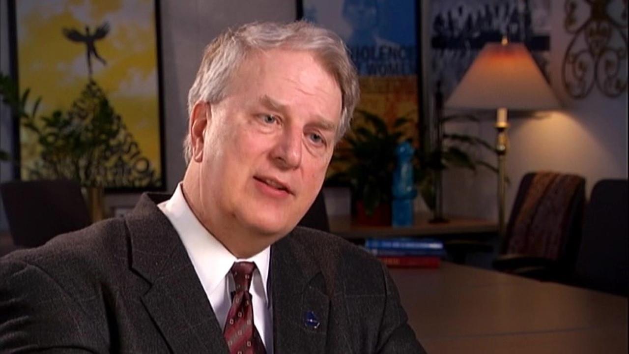 In Debt We Trust: America Before the Bubble Bursts backdrop