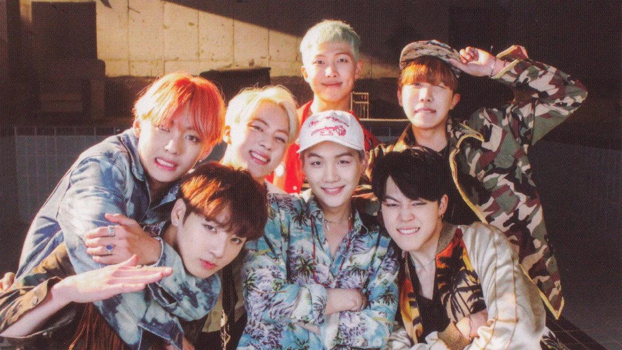 BTS Memories of 2016 backdrop