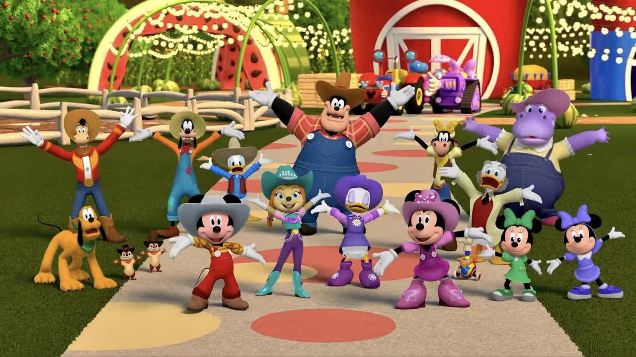 Mickey Mouse Clubhouse+: Mickey's Country Farm backdrop