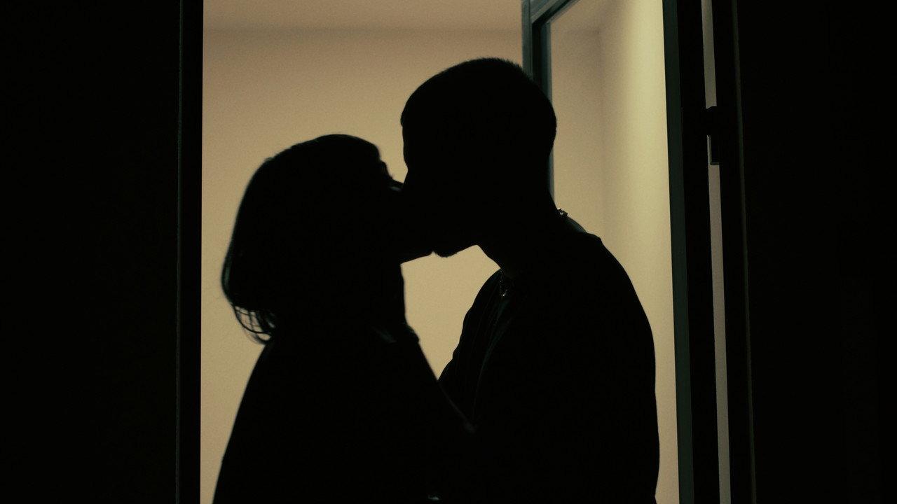 Él (Him) backdrop