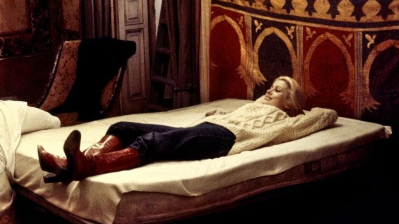 The Woman with Red Boots backdrop
