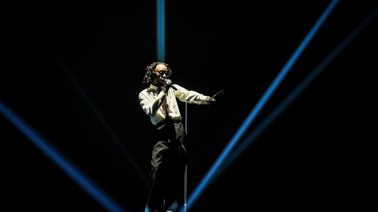 Luidji à l'Accor Arena backdrop