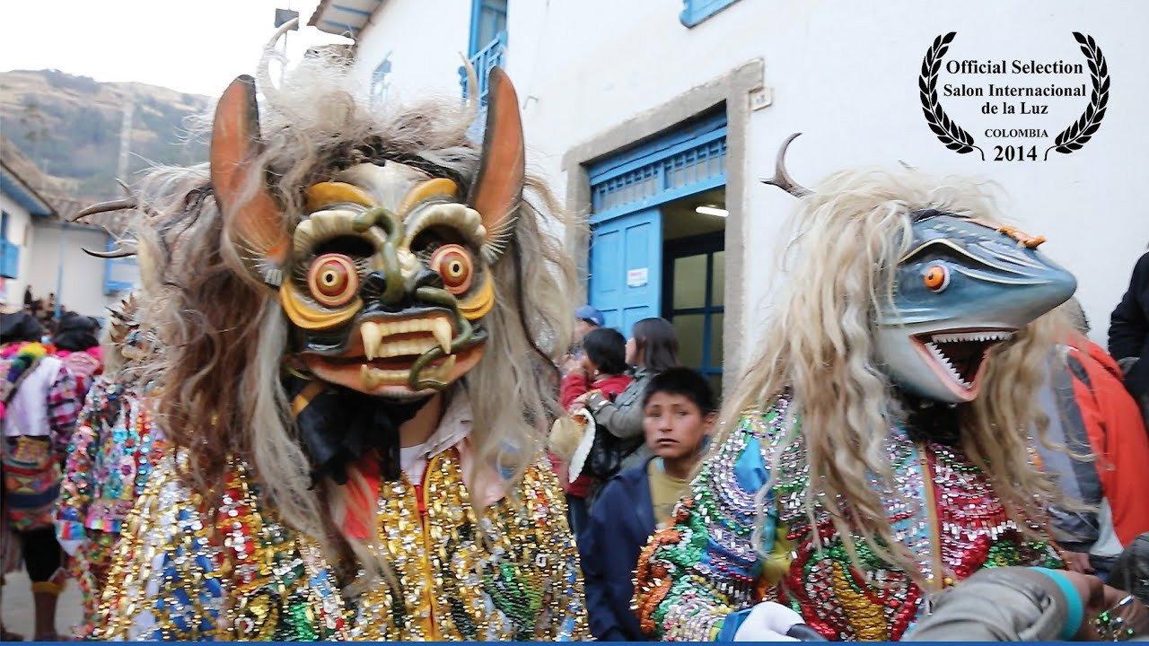 Saynatakuna: Masks and Transfigurations in Paukartambo backdrop