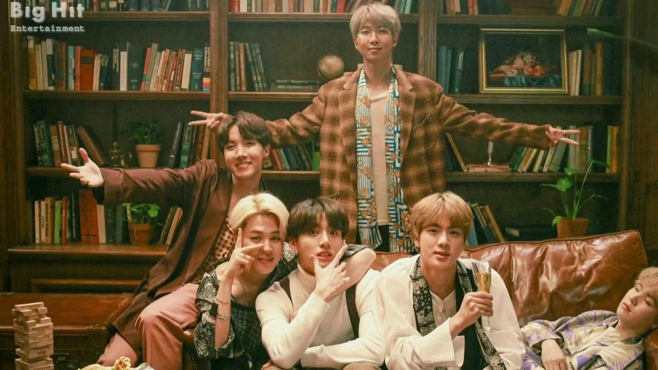 BTS 5th Muster: Magic Shop in Busan backdrop