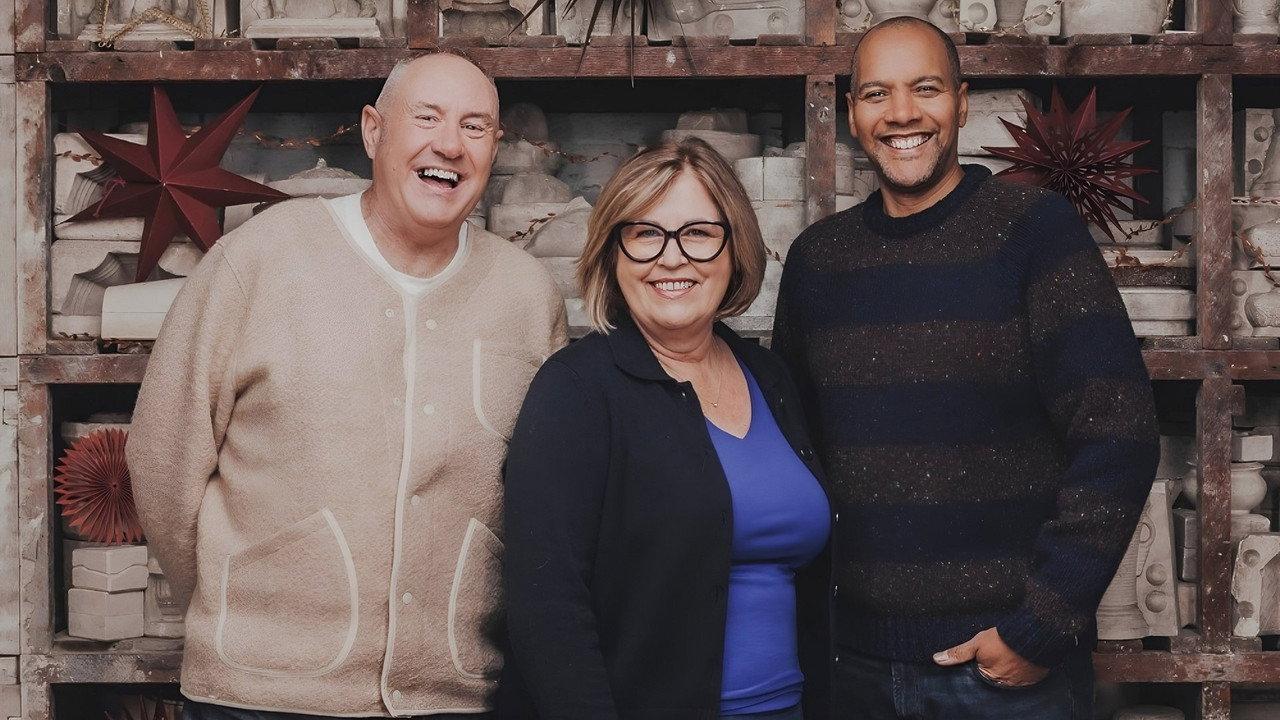The Great Celebrity Pottery Throw Down backdrop