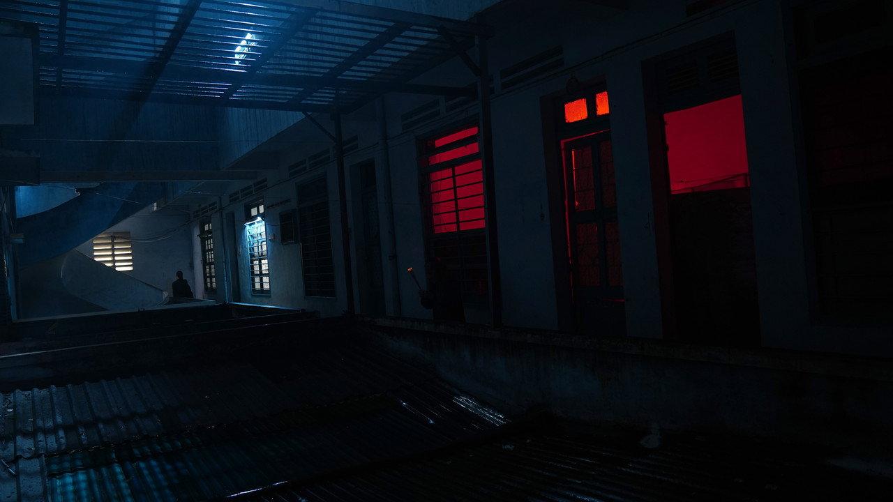 00:00: Urban Strange Story backdrop