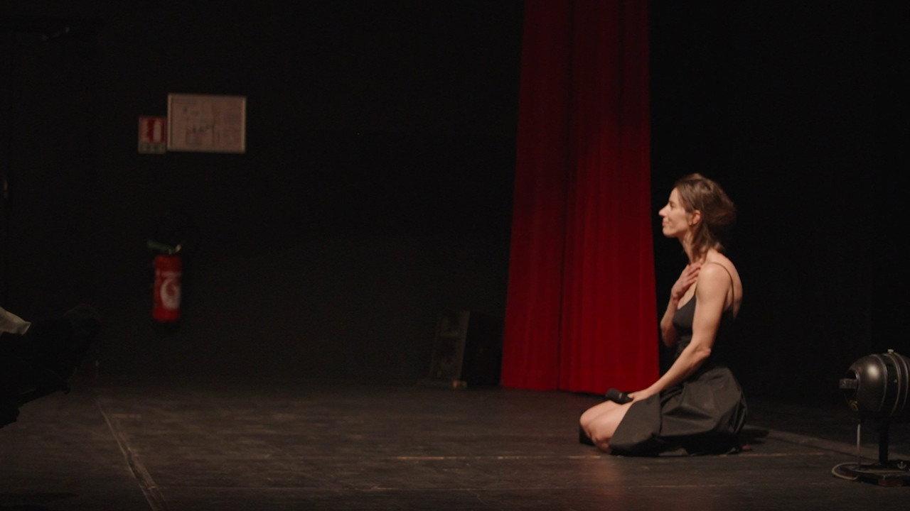 Danse la Vie backdrop
