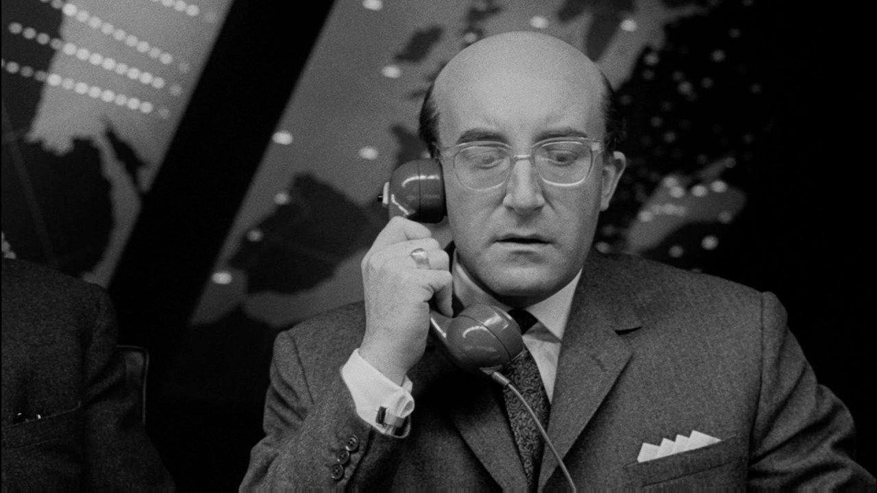 Best Sellers or: Peter Sellers and 'Dr. Strangelove' backdrop