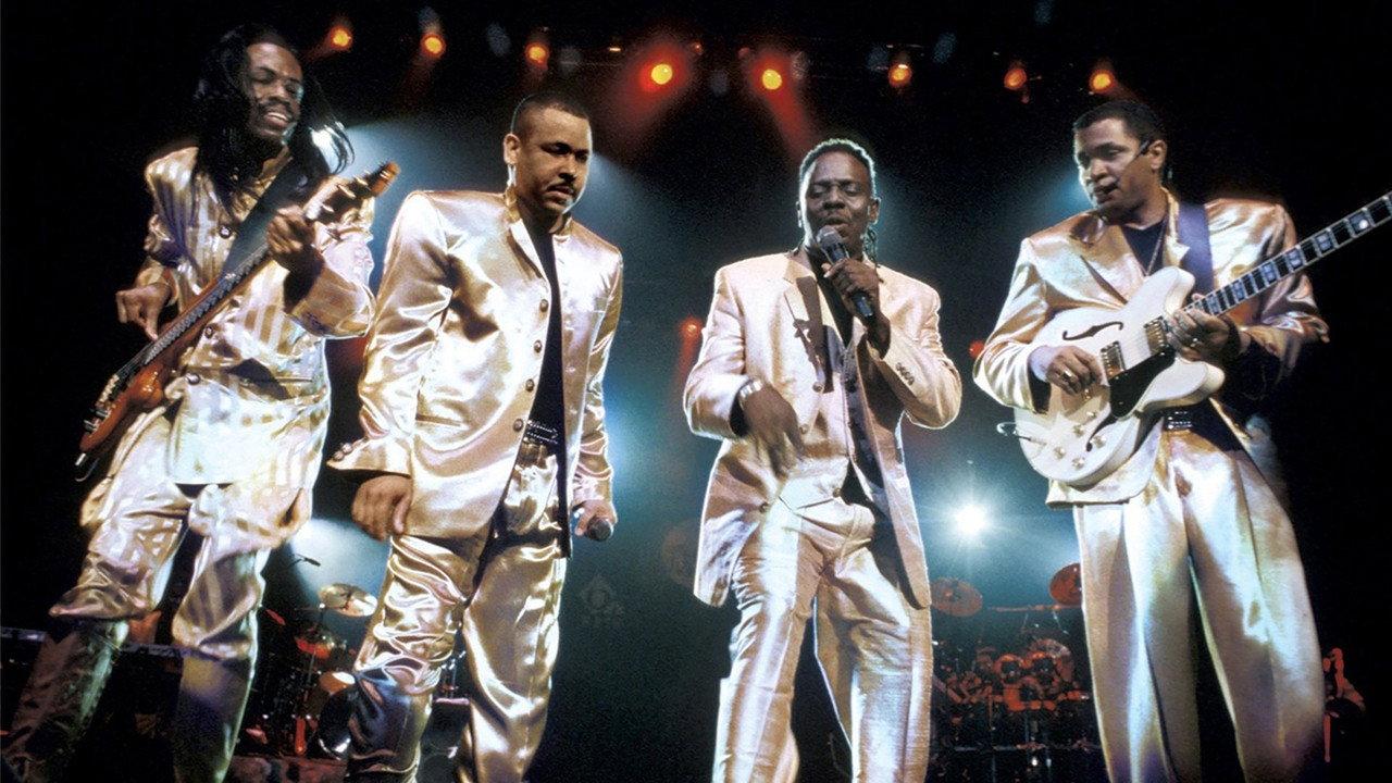 Earth, Wind and Fire - Live in Japan '90 backdrop