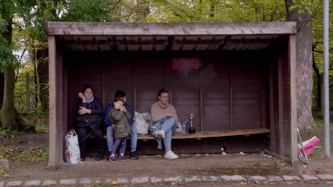 Devant – Contrechamp de la rétention backdrop