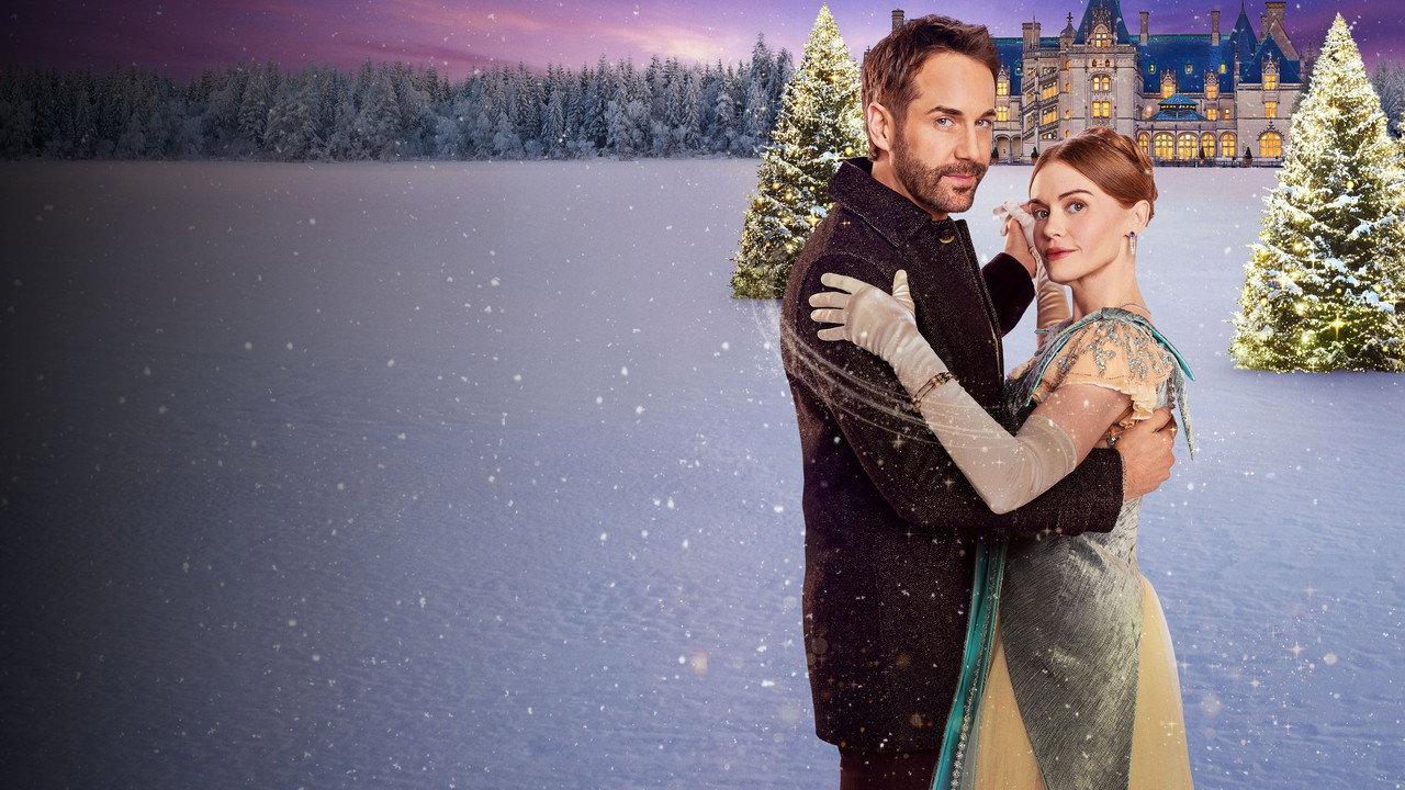 A Grand Biltmore Christmas backdrop