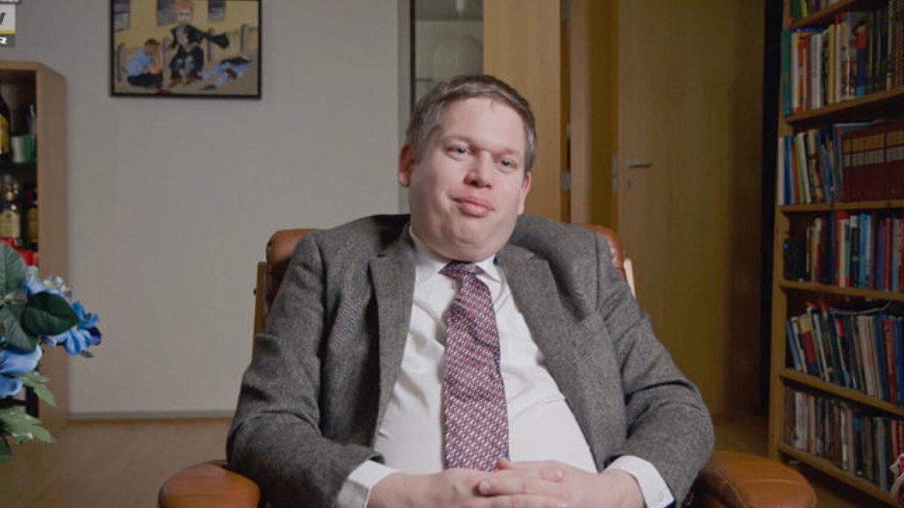 Rasmus Paludan - højrenationalist i børnehøjde backdrop