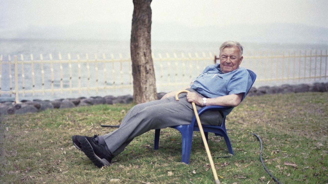 Kollek backdrop