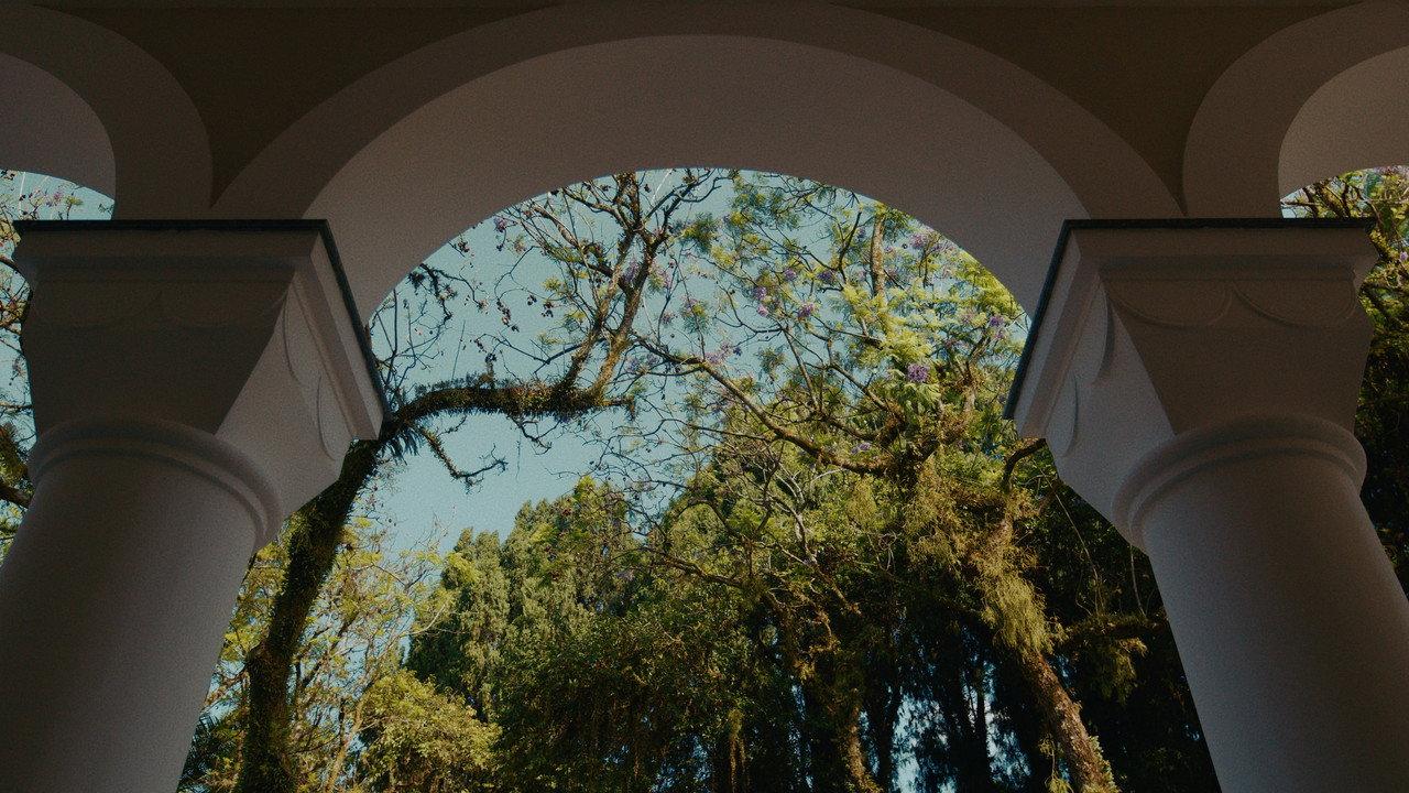 Na Praça backdrop