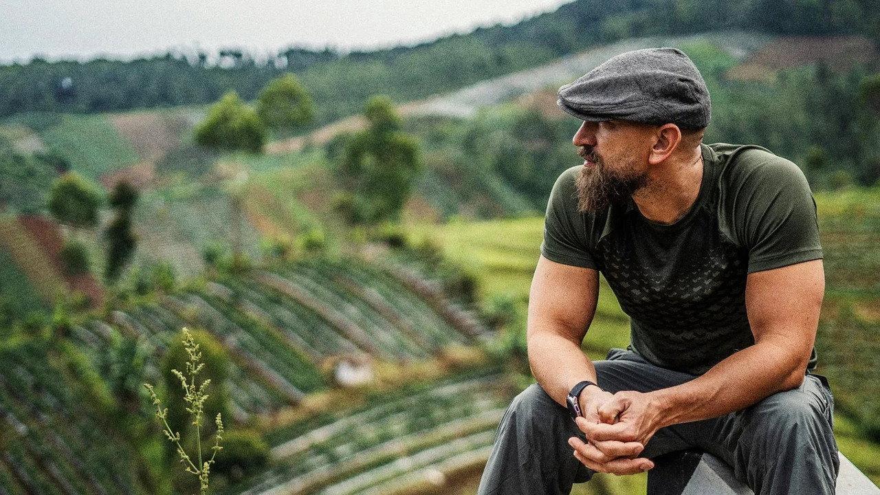 Ciężarówką przez Indonezję backdrop