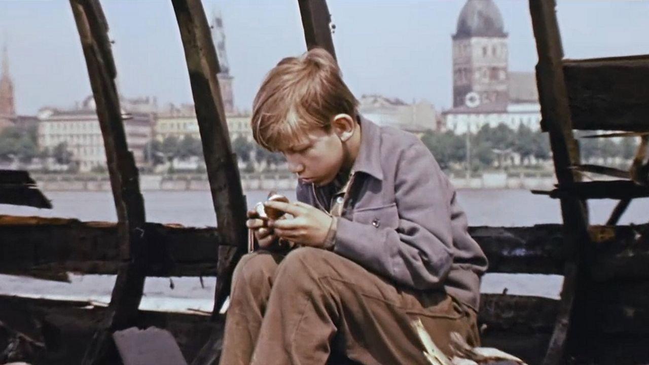 Captain Enrico's Watch backdrop