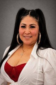 Luz Navarro profile photo