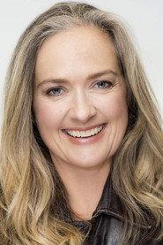 Elisabeth Easther profile photo