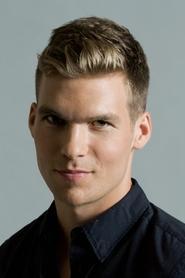 Pete Ploszek profile photo