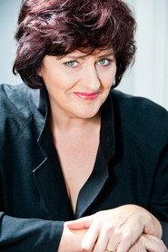 Catherine Wyn-Rogers profile photo