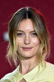 Leila George profile photo