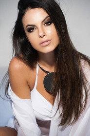 Sthefany Brito profile photo