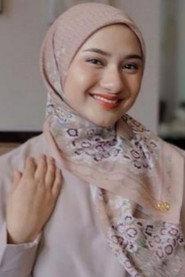 Nadzira Shafa profile photo