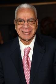 Earle Hyman profile photo