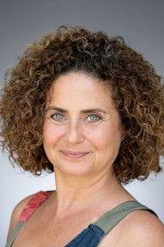 Esra Akkaya profile photo