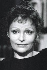 Angelica Domröse profile photo
