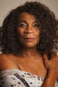 Zezé Motta profile photo