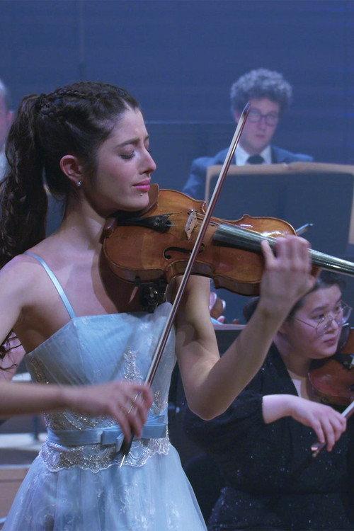 Mikko Franck conducts Webern and Mendelssohn With María Dueñas backdrop